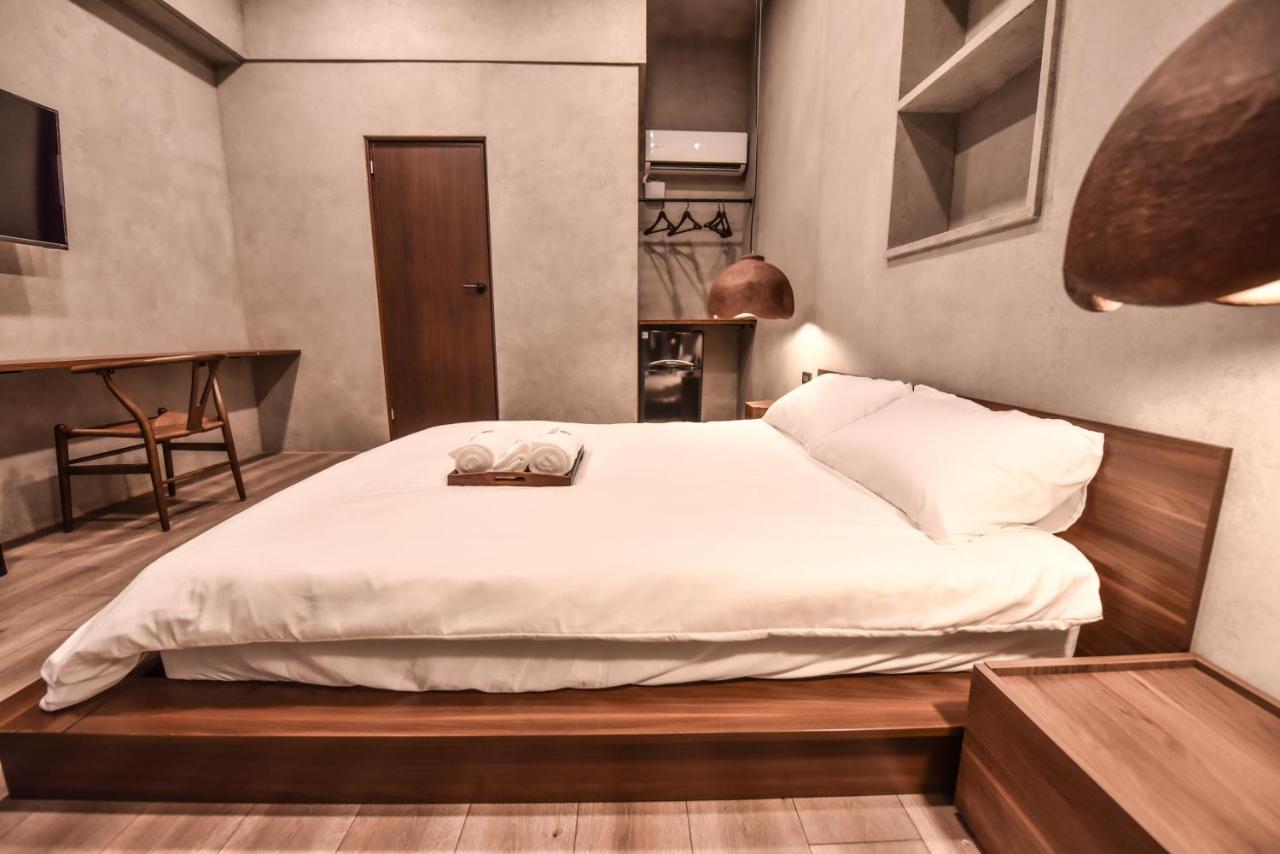 Eryang Homestay Tainan Esterno foto