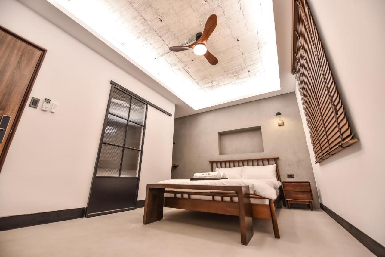 Eryang Homestay Tainan Esterno foto