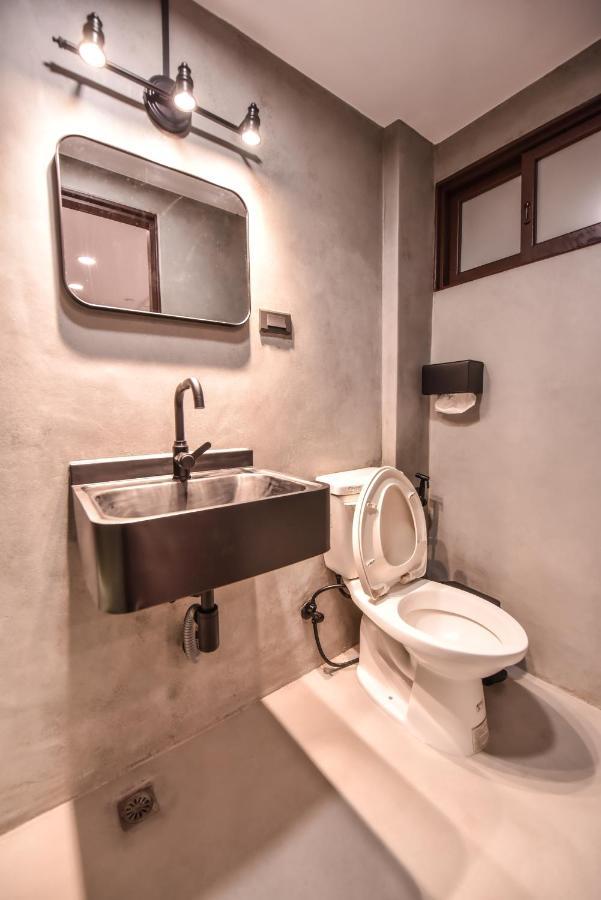 Eryang Homestay Tainan Esterno foto
