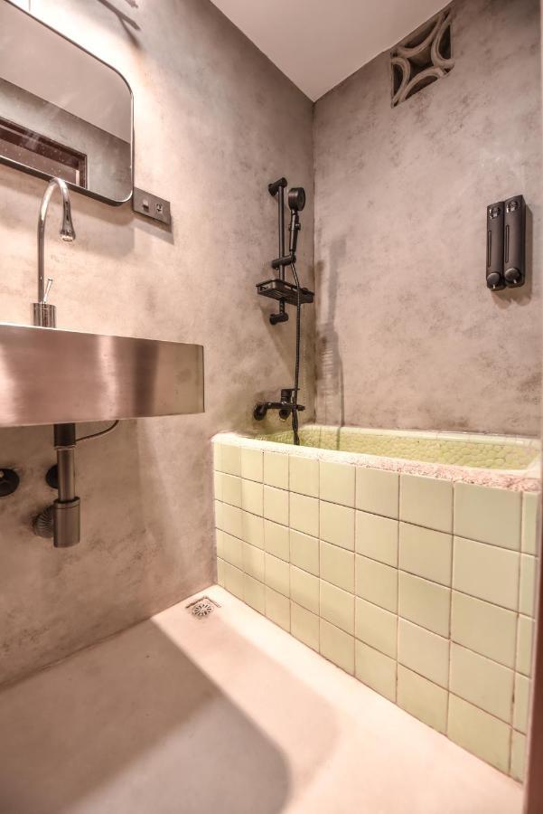 Eryang Homestay Tainan Esterno foto
