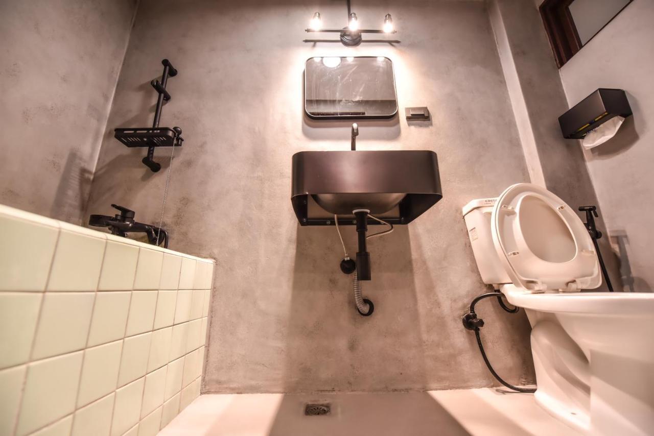 Eryang Homestay Tainan Esterno foto