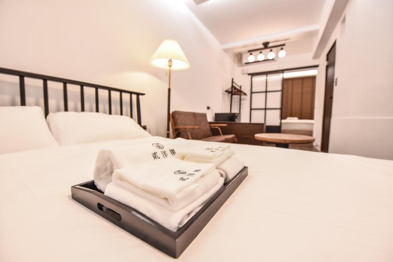 Eryang Homestay Tainan Esterno foto