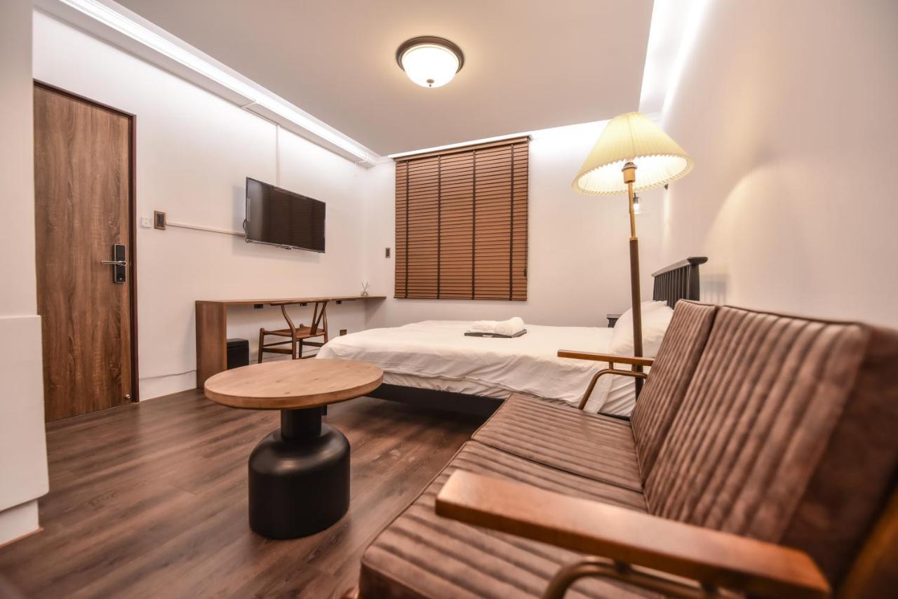 Eryang Homestay Tainan Esterno foto