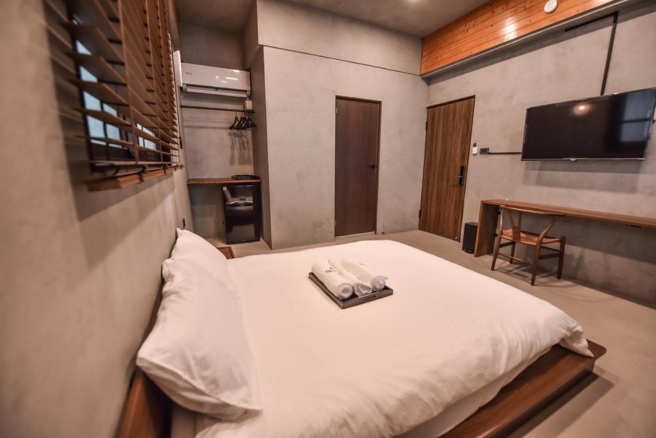 Eryang Homestay Tainan Esterno foto