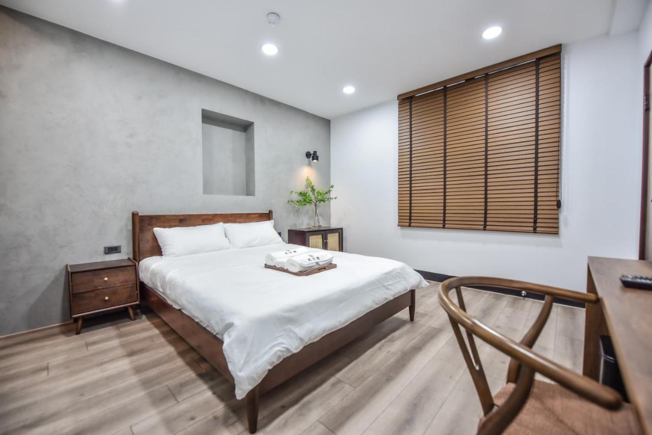 Eryang Homestay Tainan Esterno foto